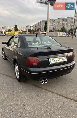 Седан Audi A4 2000 в 