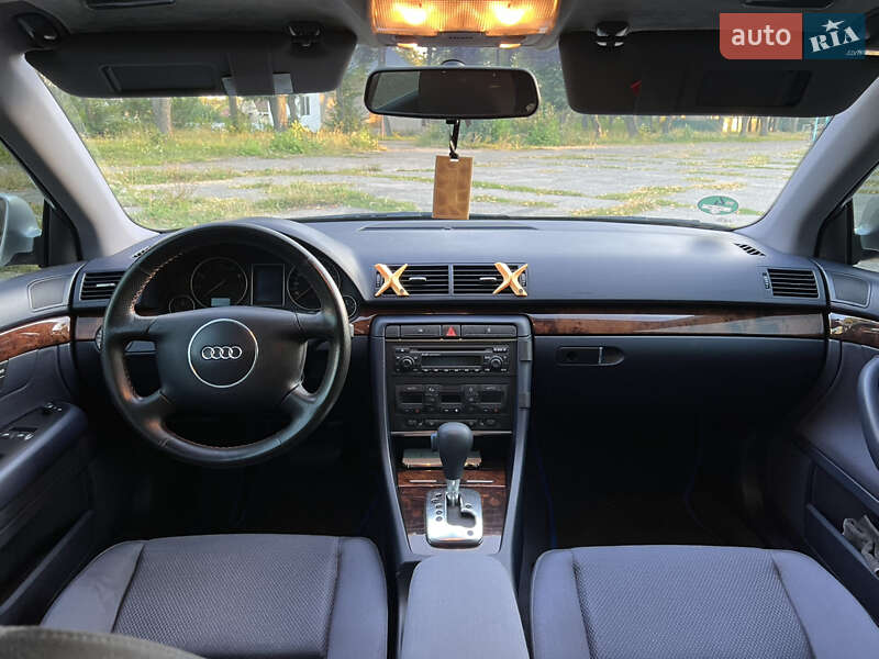 Седан Audi A4 2003 в Жмеринке