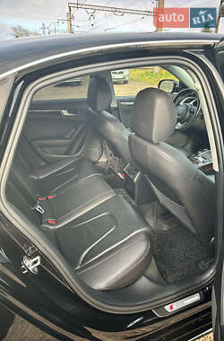 Седан Audi A4 2015 в 