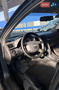 Седан Audi A4 2001 в 