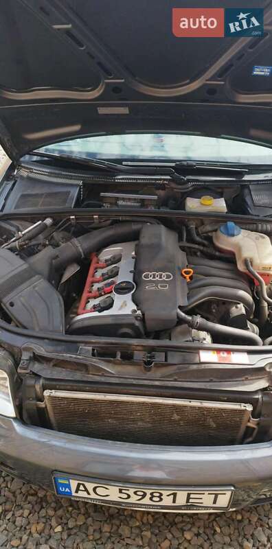 Седан Audi A4 2004 в Сокале