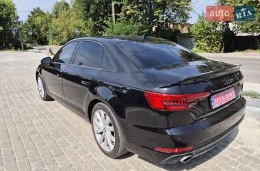 Седан Audi A4 2015 в 