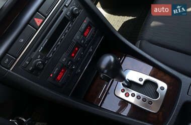 Седан Audi A4 2006 в 