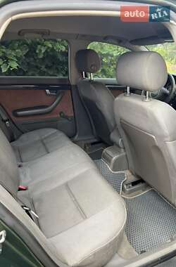 Седан Audi A4 2001 в 