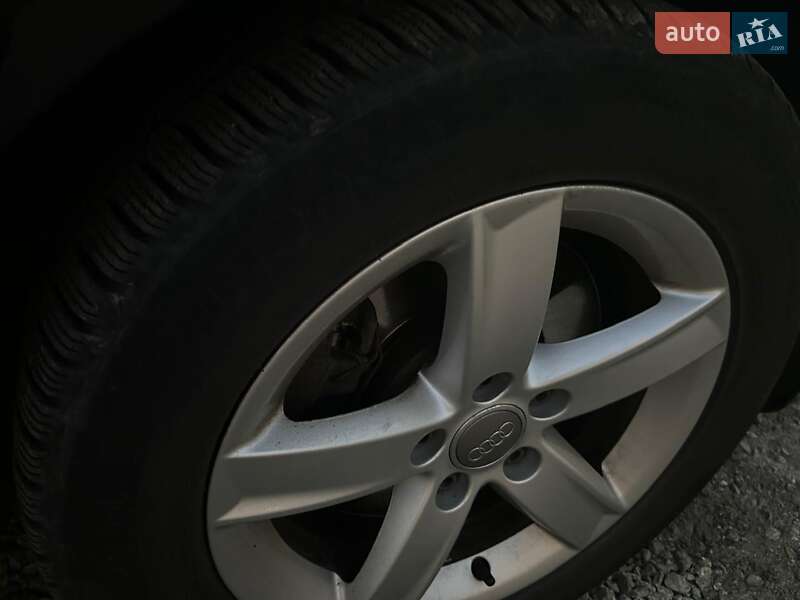 Седан Audi A4 2010 в Козятині