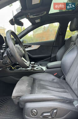 Седан Audi A4 2021 в 