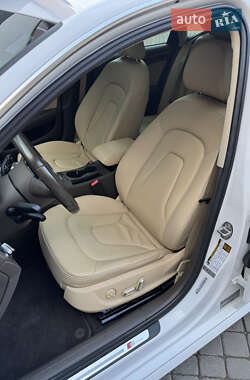 Седан Audi A4 2015 в 