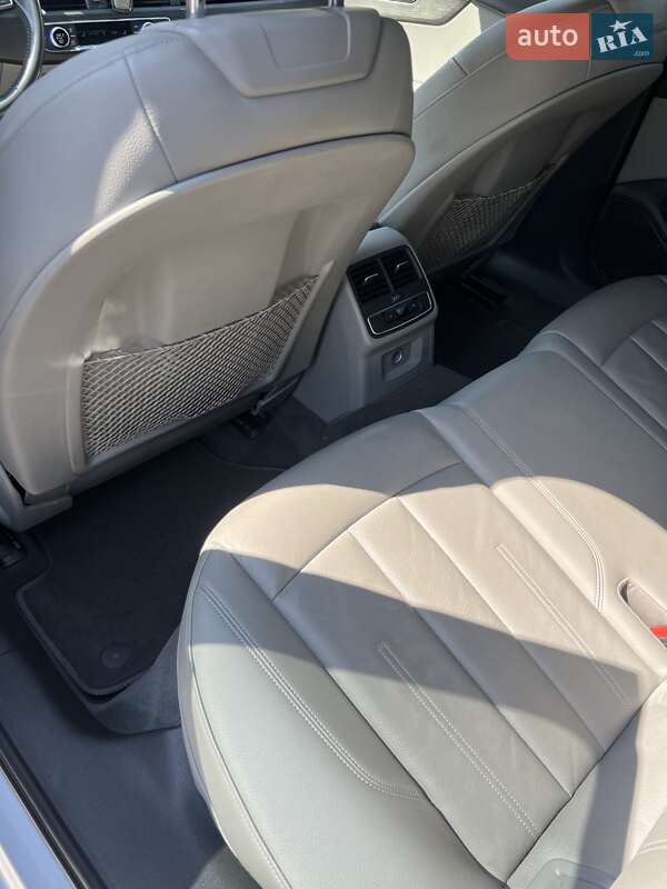 Седан Audi A4 2018 в Ивано-Франковске фото 20 Седан Audi A4 2018 в Ивано-Франковске