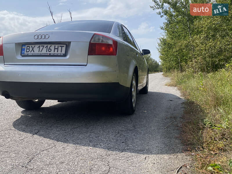 Седан Audi A4 2003 в Полонному