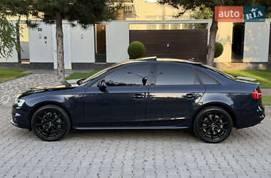 Седан Audi A4 2014 в 