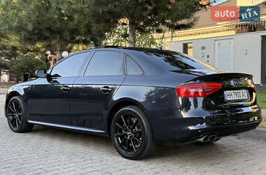 Седан Audi A4 2014 в 
