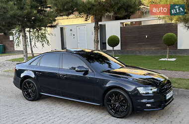 Седан Audi A4 2014 в 