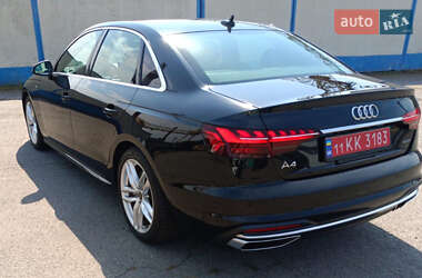 Седан Audi A4 2023 в Киеве