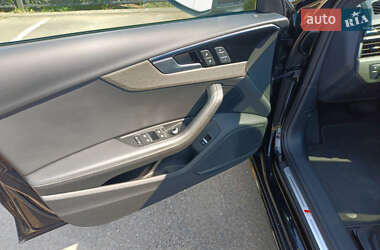 Седан Audi A4 2023 в Киеве