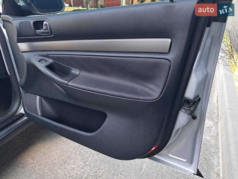 Седан Audi A4 2000 в Ірпені