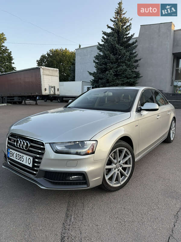 Audi A4 2014