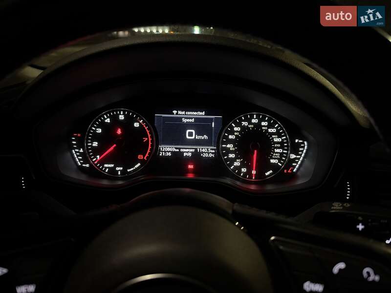Седан Audi A4 2016 в Львове