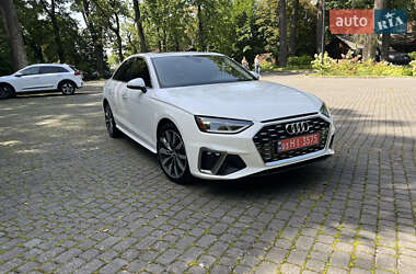 Седан Audi A4 2020 в Львові