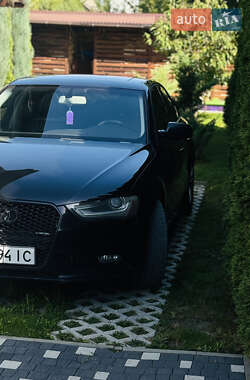 Седан Audi A4 2013 в 