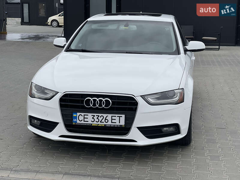 Седан Audi A4 2012 в Чернівцях