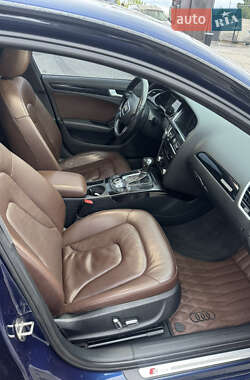 Седан Audi A4 2014 в 