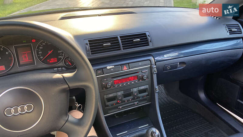 Седан Audi A4 2002 в Ірпені