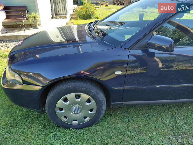 Универсал Audi A4 1999 в Татарове