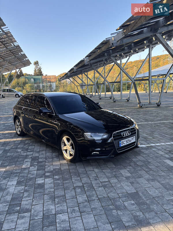 Универсал Audi A4 2013 в 