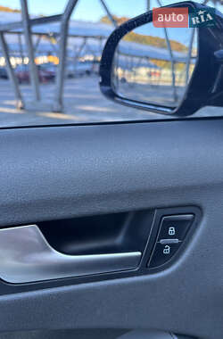 Универсал Audi A4 2013 в 