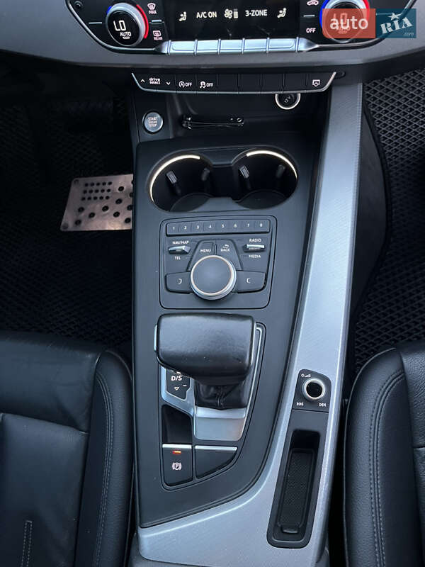 Седан Audi A4 2017 в Ковеле