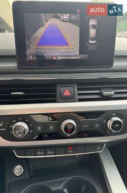 Седан Audi A4 2018 в 