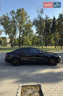 Седан Audi A4 2013 в Запоріжжі