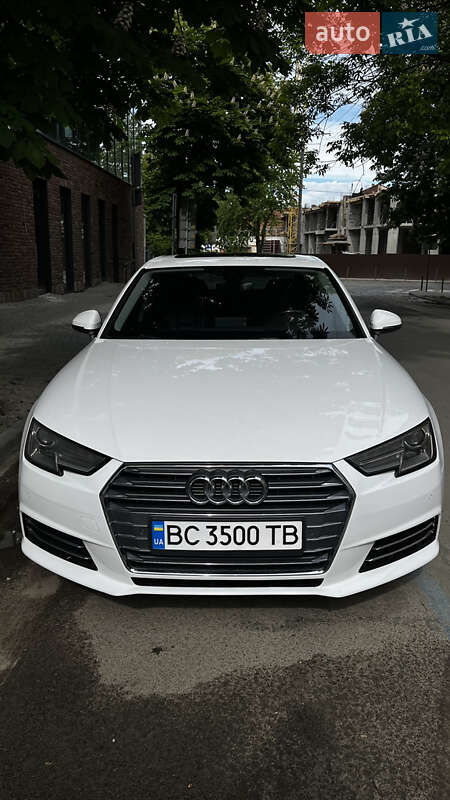 Седан Audi A4 2016 в Львове