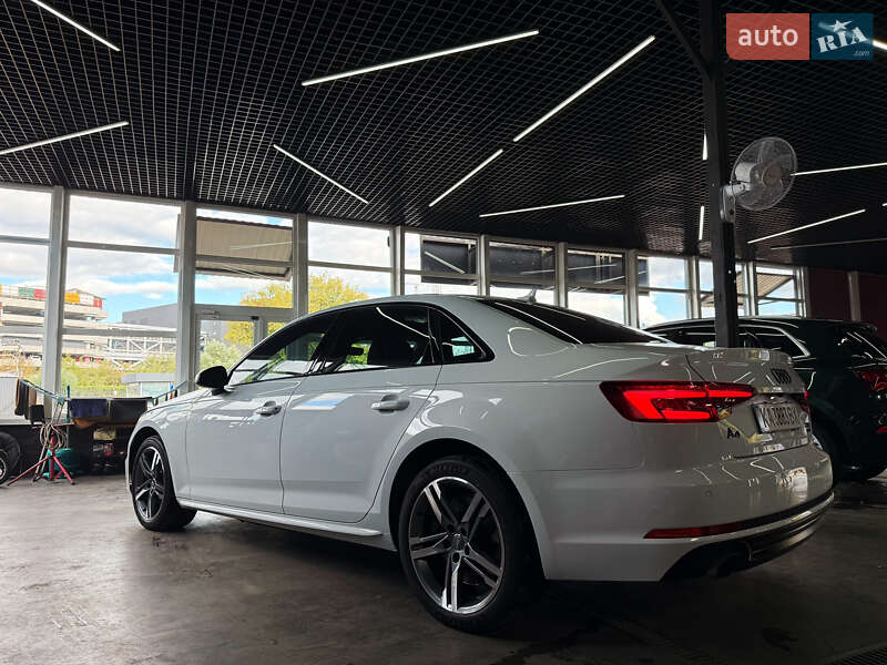 Седан Audi A4 2016 в Києві
