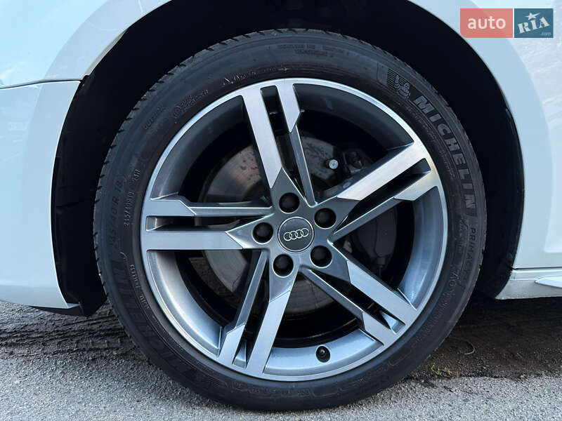 Седан Audi A4 2016 в Києві