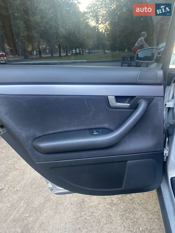 Универсал Audi A4 2004 в Ровно