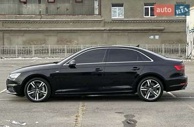 Седан Audi A4 2016 в 
