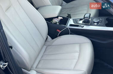 Седан Audi A4 2017 в 