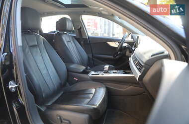 Седан Audi A4 2017 в 