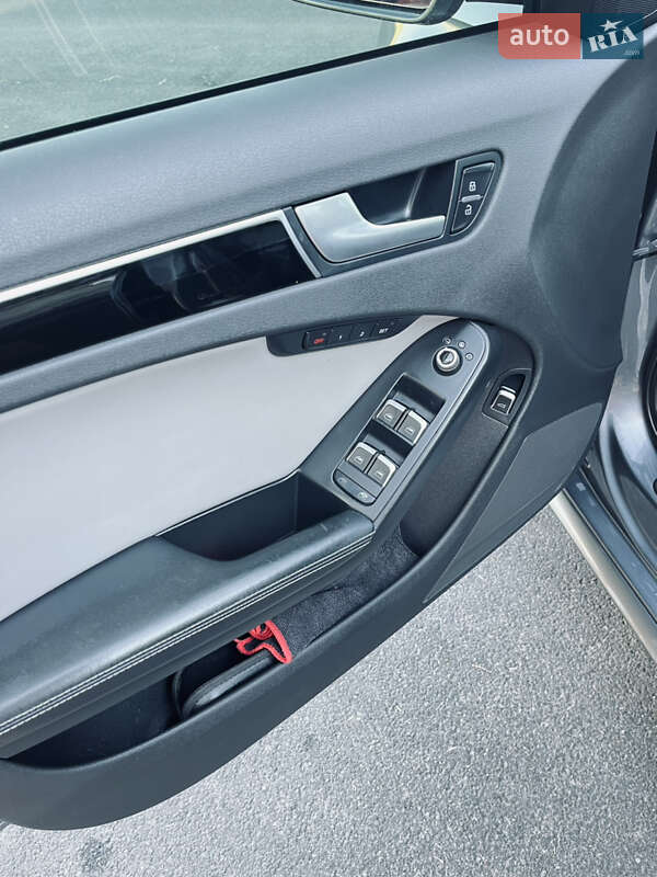 Седан Audi A4 2014 в Вінниці