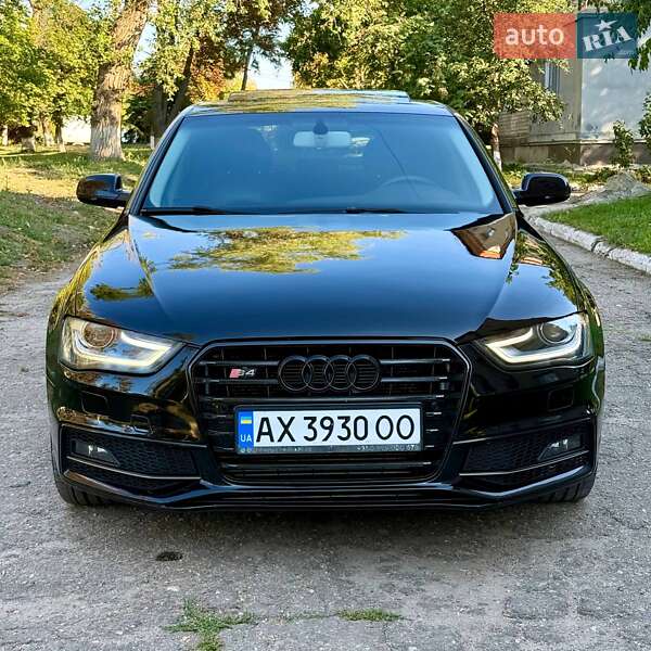 Audi A4 2014