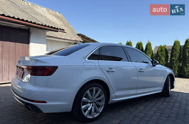 Седан Audi A4 2017 в 