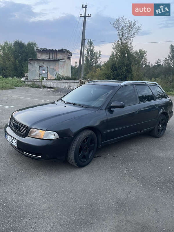 Универсал Audi A4 1998 в Львове