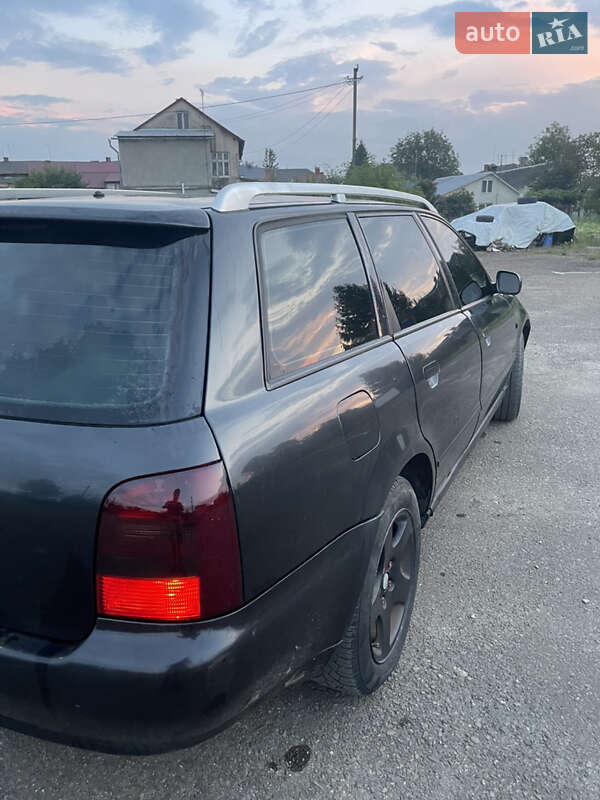 Универсал Audi A4 1998 в Львове