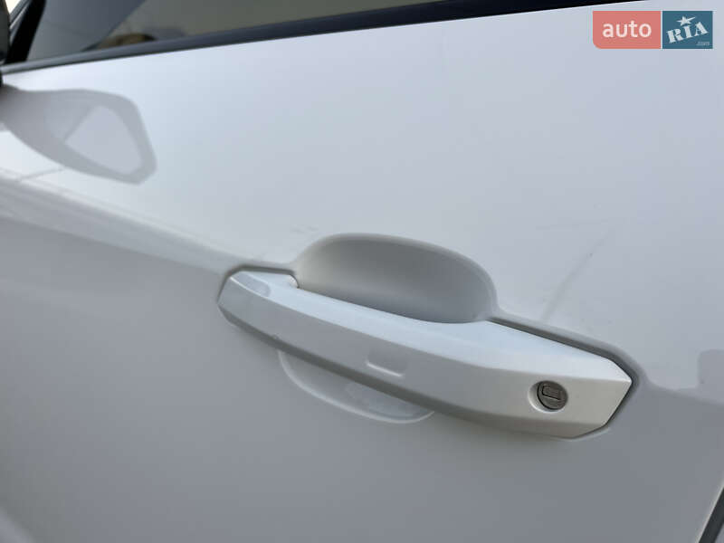 Седан Audi A4 2023 в Киеве