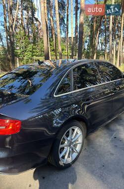 Седан Audi A4 2014 в 