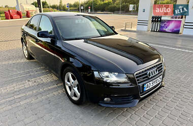 Седан Audi A4 2010 в 