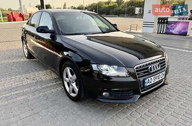 Седан Audi A4 2010 в 