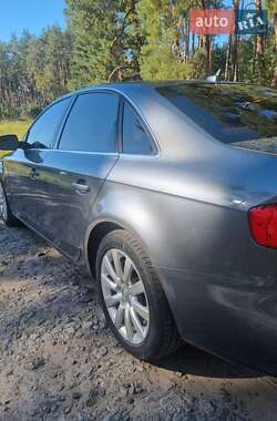 Седан Audi A4 2012 в 