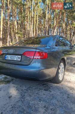 Седан Audi A4 2012 в 